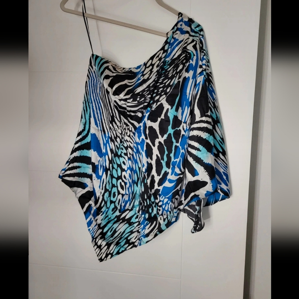 Animal print top